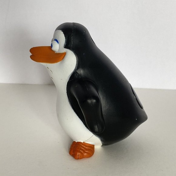 2014 Penguins of Madagascar PRIVATE PENGUIN # 6 McDonalds Happy Meal Toy - Picture 5 of 11